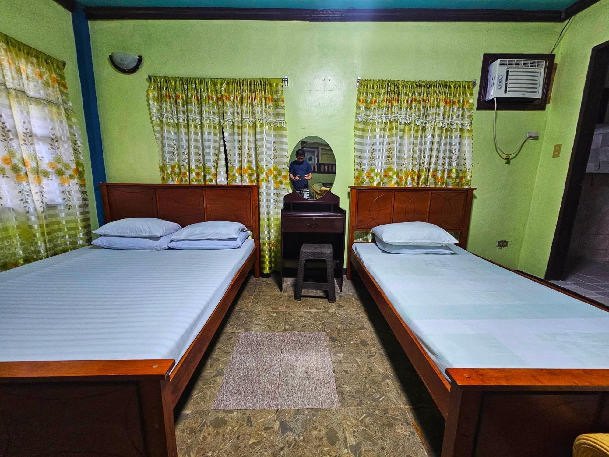 Bohol Sea Breeze Cottages And Resort Tawala  Экстерьер фото