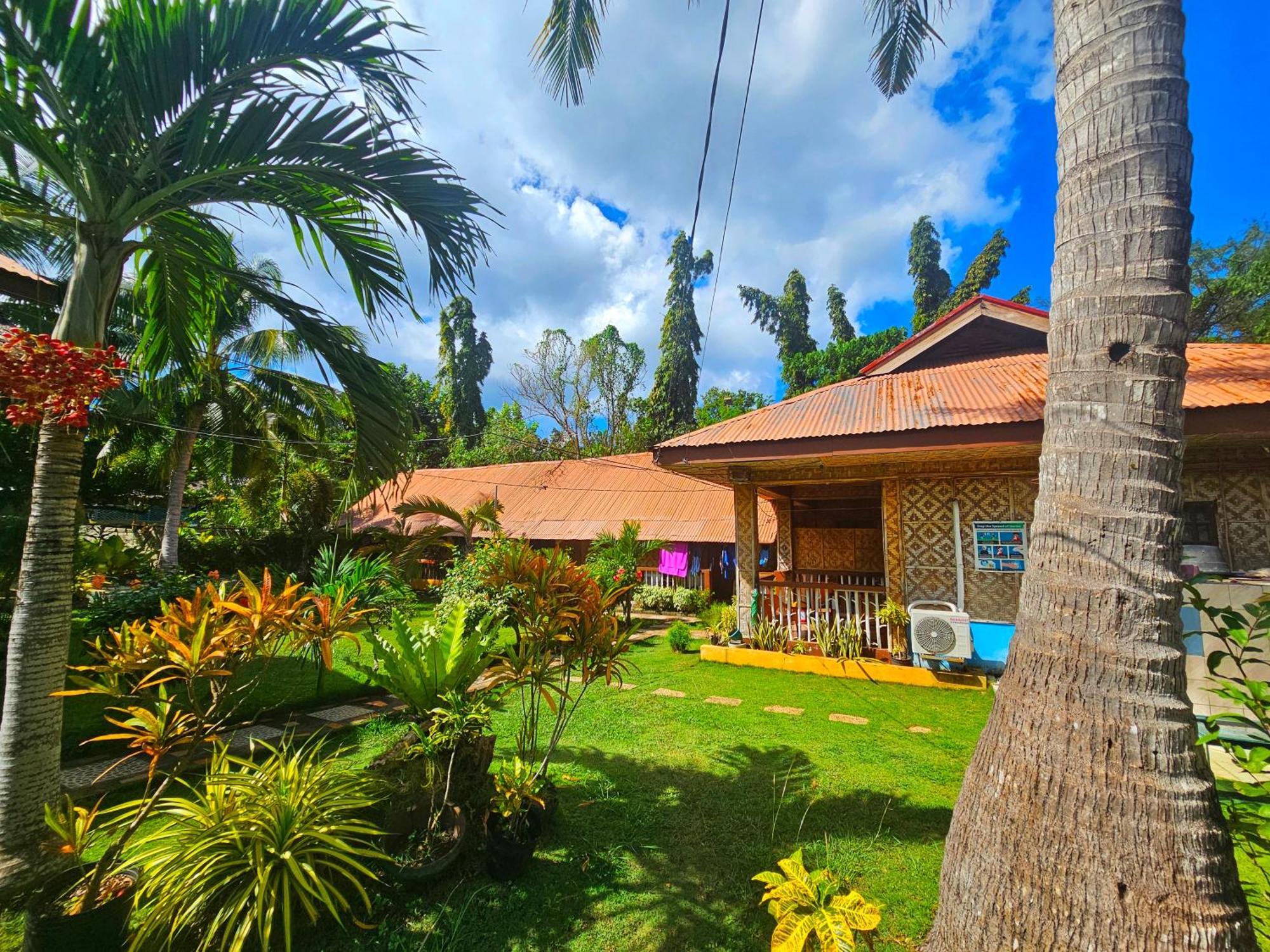 Bohol Sea Breeze Cottages And Resort Tawala  Экстерьер фото
