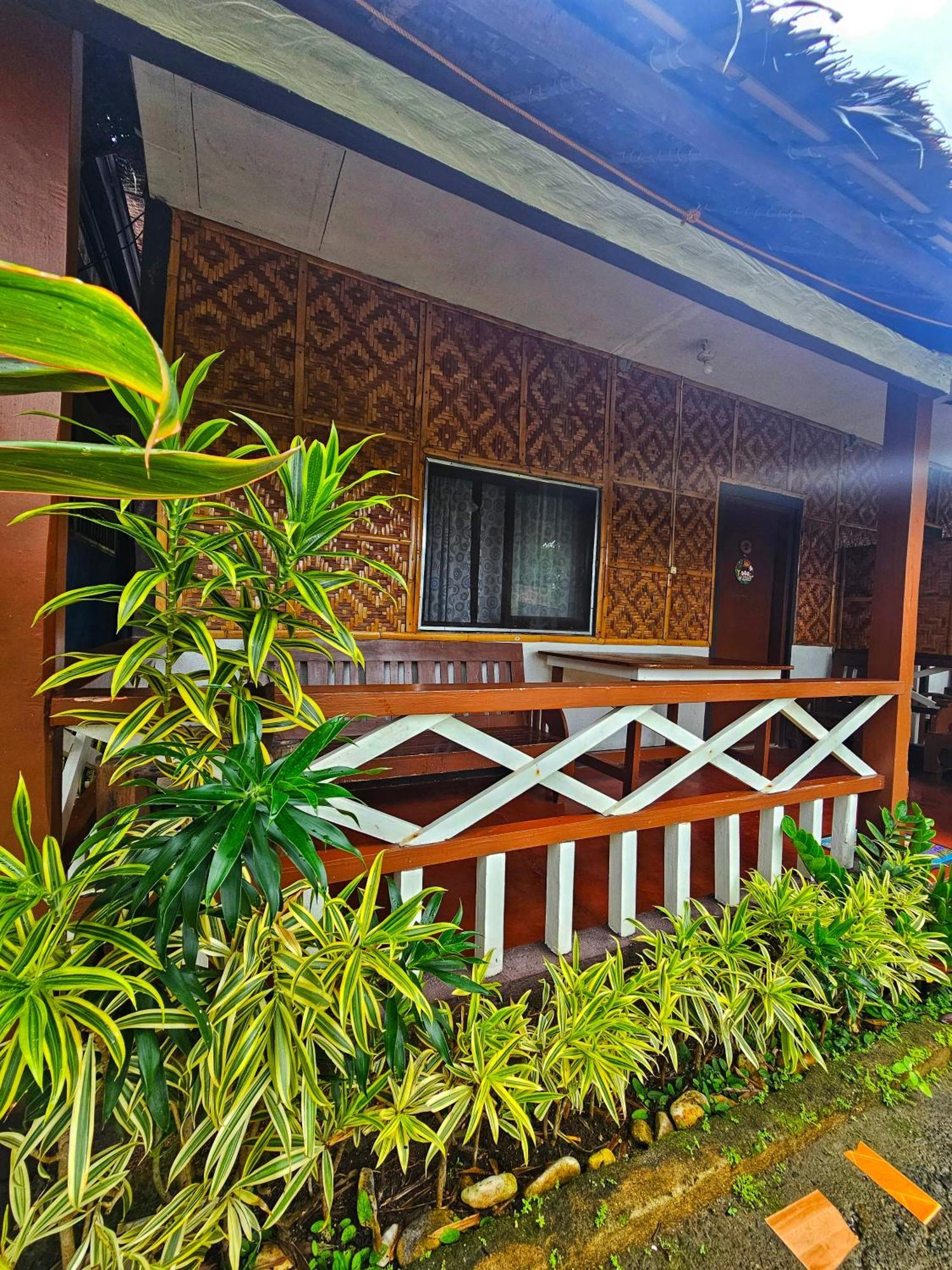 Bohol Sea Breeze Cottages And Resort Tawala  Экстерьер фото