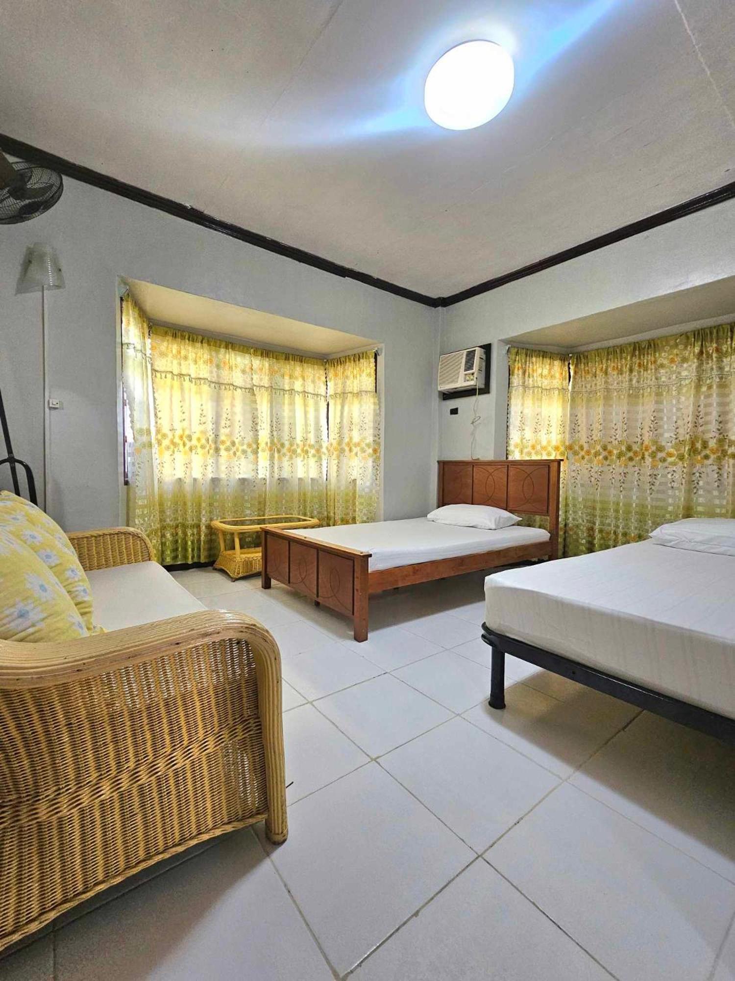 Bohol Sea Breeze Cottages And Resort Tawala  Экстерьер фото